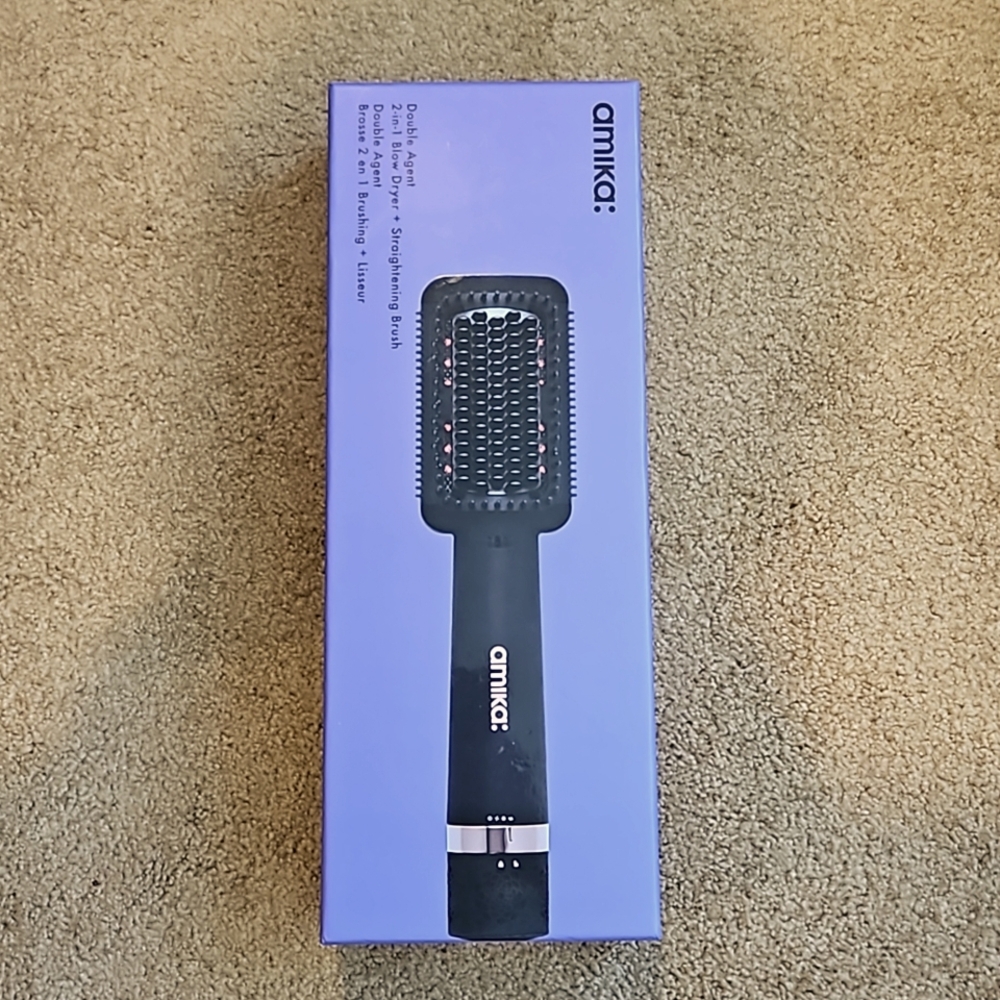 amika straightening brush